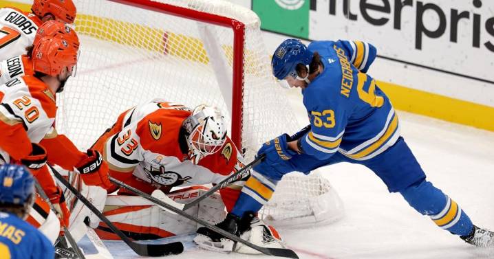 Ice-cold Blues power play searches for answers amid drought