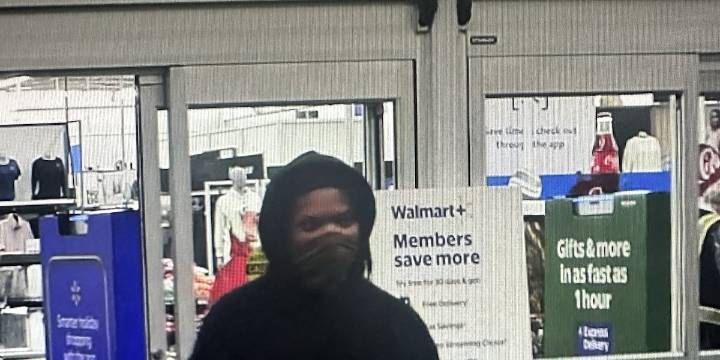 Savannah PD trying to identify person of interest in attempted armed robbery on Abercorn St.