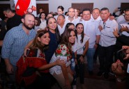 En unidad, Ana Paty Peralta y Mara Lezama celebran la temporada navideña en Chetumal