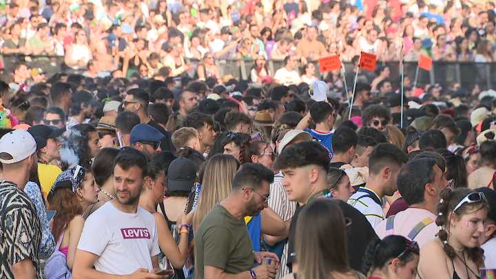 Un xuíz declara ilegal que un festival prohíba a entrada con comida do exterior