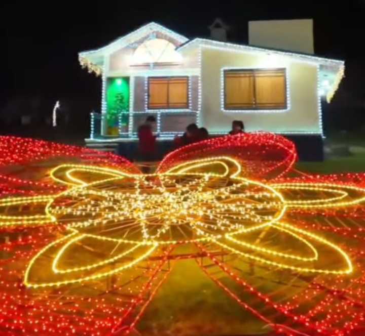 Ayapango recibe a cientos de visitantes en su Villa Iluminada