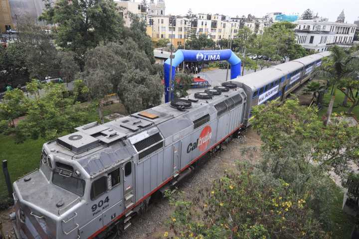 Tren Lima-Chosica pasó sin problemas por puentes en recorrido de prueba