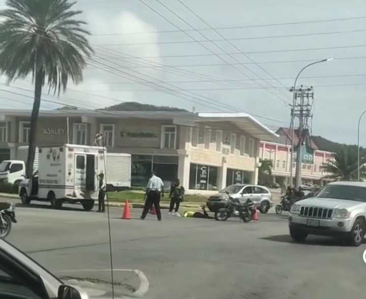 Nueva Esparta | Av. Terranova: Motorizada herida en accidente