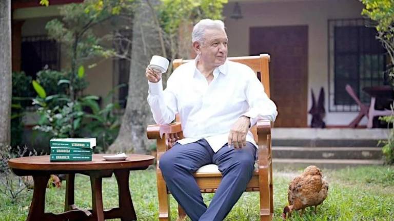 Sheinbaum niega condiciones para regreso de AMLO