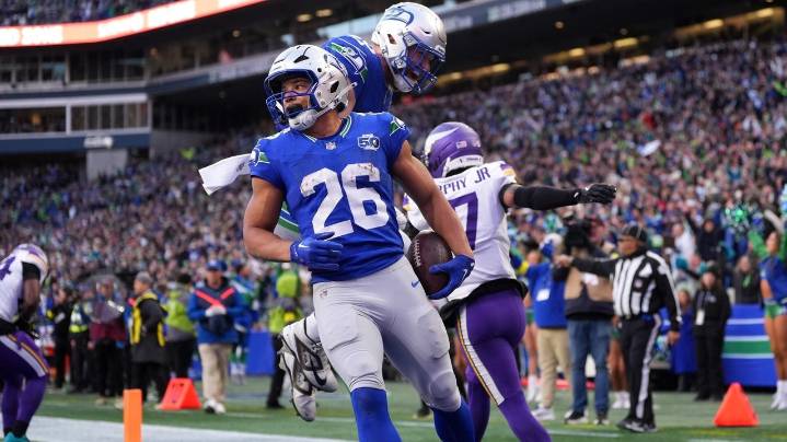 Seahawks visit Falcons in matchup of teams heading in opposite directions