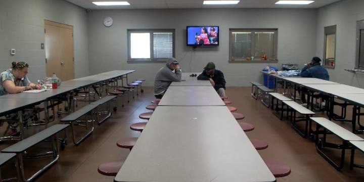 Central Illinois nonprofit expands support hotline to 24/7 service for holidays