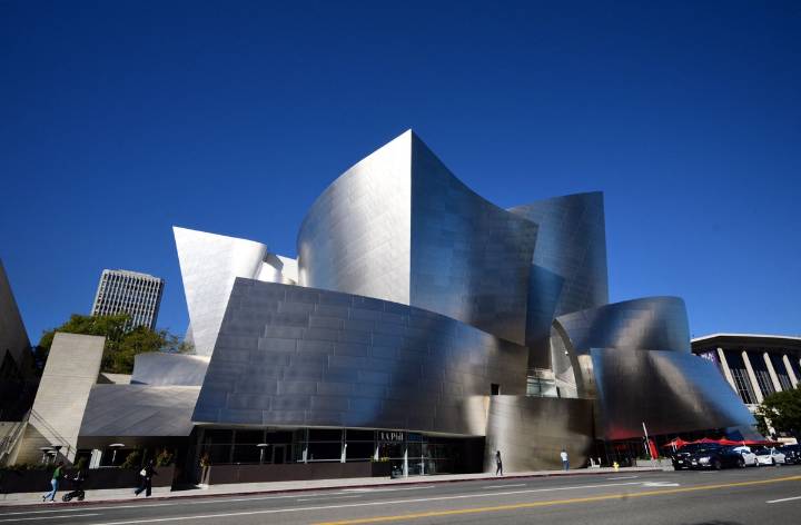 Murió Frank Gehry, arquitecto que redefinió el vínculo entre arte, tecnología y espacio urbano