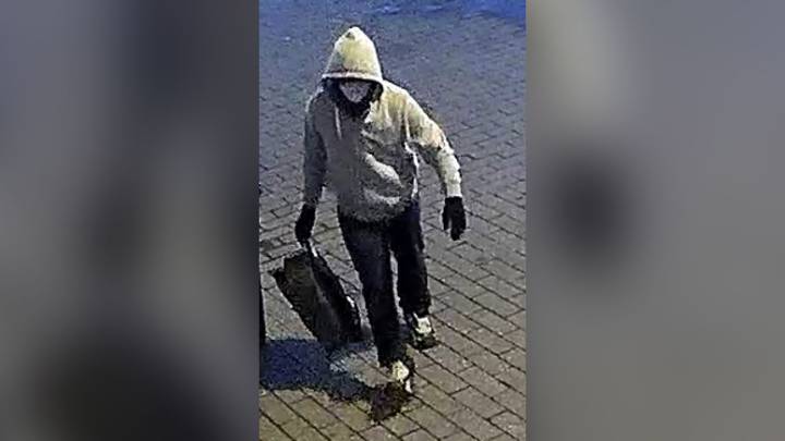 FBI makes arrest in investigation into pipe bombs placed in DC on eve of Jan. 6 riot, AP source says