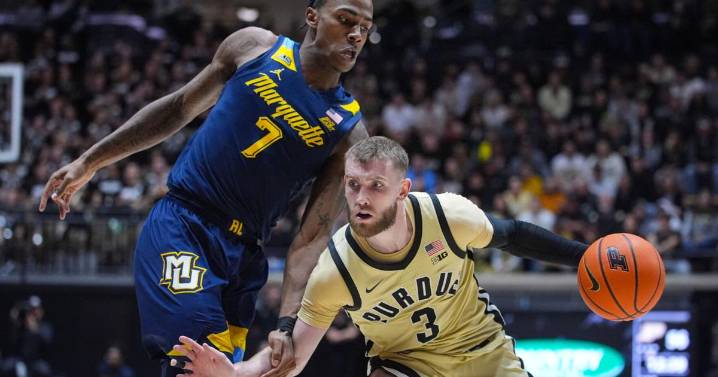 Oscar Cluff scores 22, Braden Smith reaches new milestone as No. 6 Purdue beats Marquette