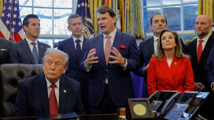 President Trump, Jim Farley gush over F-150's value to Ford Motor Co.