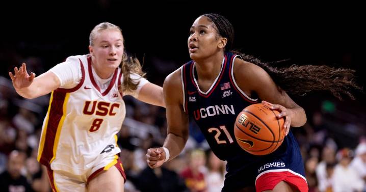 No. 16 USC women routed at home by top