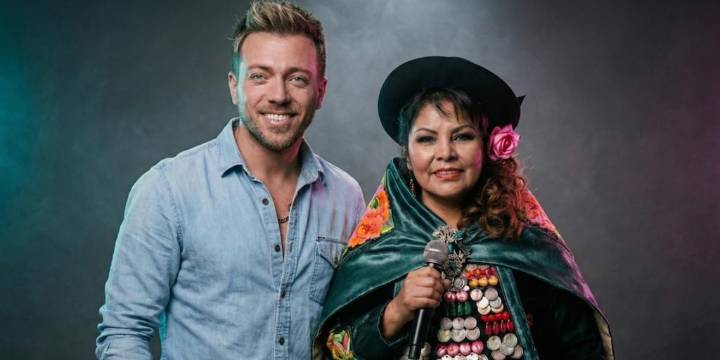 Flor Pucarina vuelve a los escenarios gracias a la inteligencia artificial y la dirección de Julián Zucchi