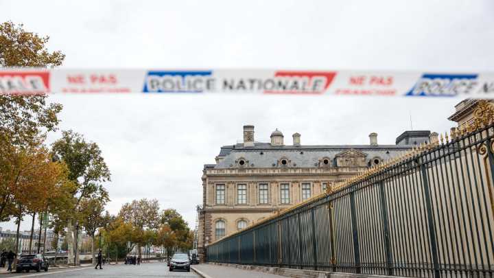 El robo de joyas del Louvre se pudo evitar 'por 30 segundos': investigación revela que nadie vio la cámara exterior en directo