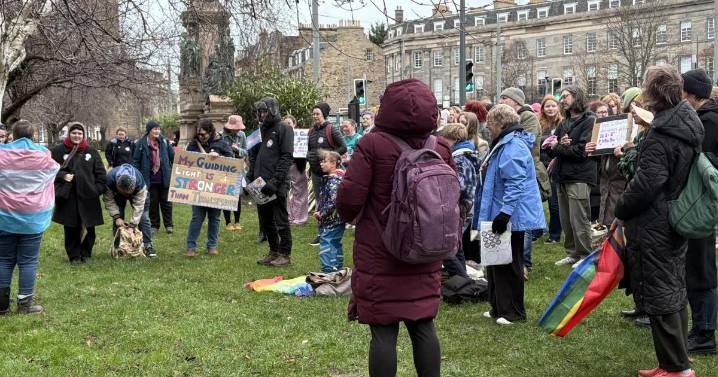 Edinburgh protest outside Girlguiding HQ against trans ban