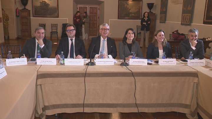 Galicia, Asturias e Castela e León únense pola gratuídade da AP