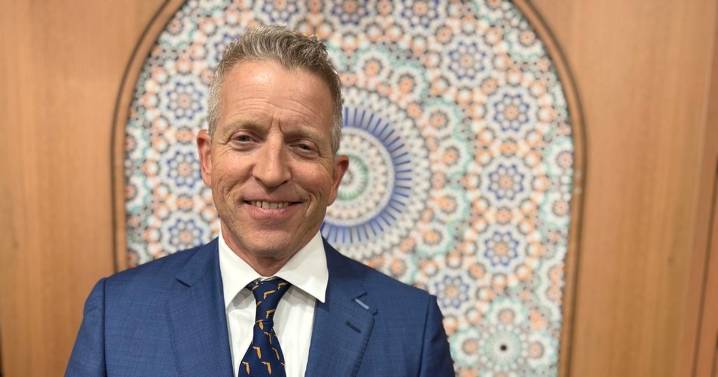 Paul Renner exige renuncia de dos congresistas federales