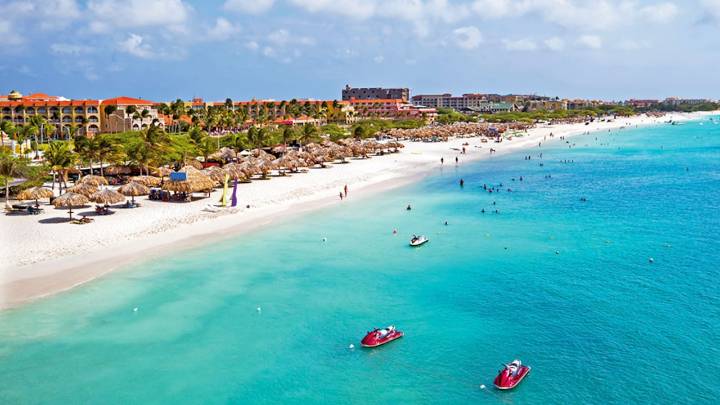 Reconocida aerolínea inició vuelos directos desde Bogotá a Aruba y Curazao por la temporada de fin de año