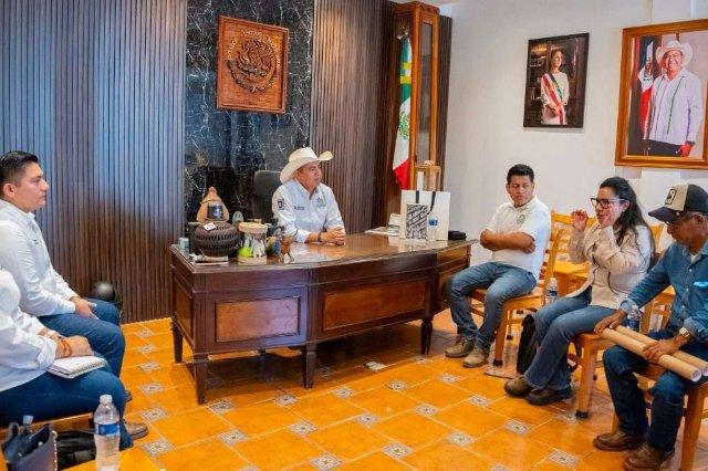 Huatulco avanza en la segunda etapa de pavimentación en tramo Hacienda Vieja