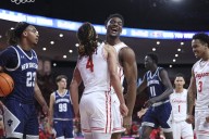 Deadspin | No. 7 Houston uses balanced scoring attack to crush New Orleans