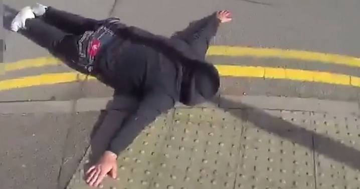 Gloucester murder: Dramatic moment armed police surrounded killer on street