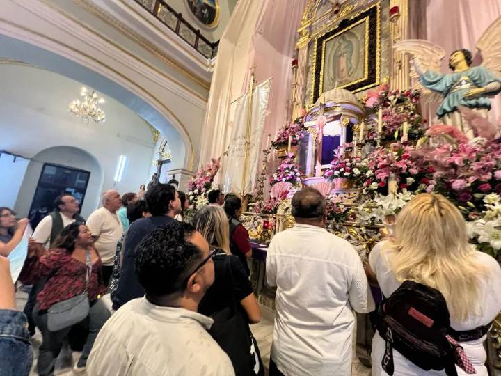 Peregrinaron periodistas; Danza Azteca de Beto Franco, tradición desde 1940