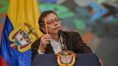 Colombia otorga la Orden de Boyacá a dos activistas de la flotilla y a líderes palestinos