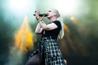 Shirley Manson Addresses Beach Ball Comments During Garbage’s Brisbane Set