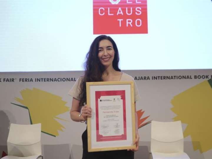 Fernanda Trías gana por segunda vez el Premio Sor Juana en una FIL llena de debates literarios y culturales