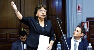 Delia Espinoza presentará una acción de amparo tras ser inhabilitada por el Congreso