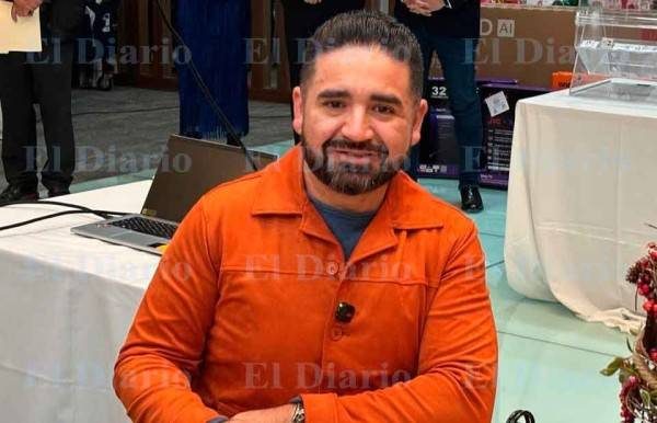 Llama diputado a huelga fiscal contra gobierno centralista