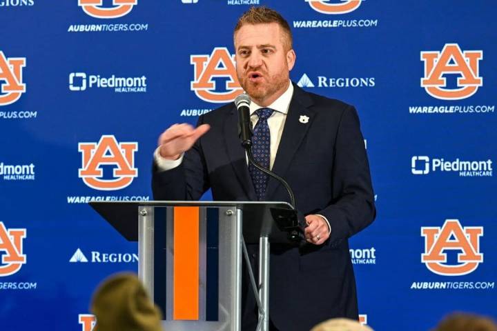 Alex Golesh Faces ‘Difficult’ Decision as Auburn HC Remains Unclear on Major Future Stance Auburn’s rebuild begins under immediate scrutiny as Alex Golesh weighs quarterback futures, roster trust, and
