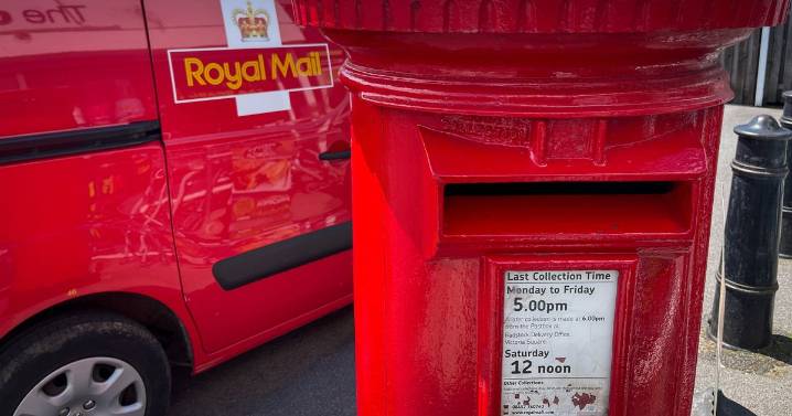Post Office issues one-week warning to send Christmas parcels before busiest day