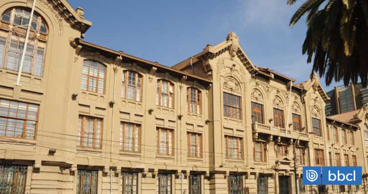 Alerta en PUCV por correo con amenaza de tiroteo: sería parte de envío masivo a diversas universidades