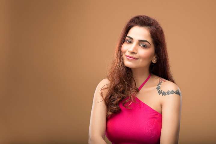 Shruti Pathak : Powered by Ragas, Remixes & Random Travel Plans