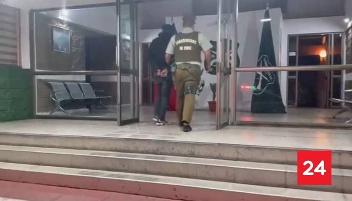 Detienen a conductor que escapó tras provocar volcamiento en Ruta 68: dejó varios heridos