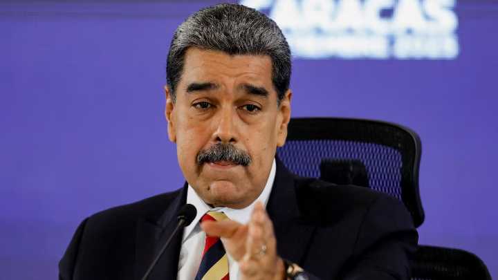 Pentágono afirma estar listo ante posible fuga de Maduro y defiende ataques contra narcoembarcaciones