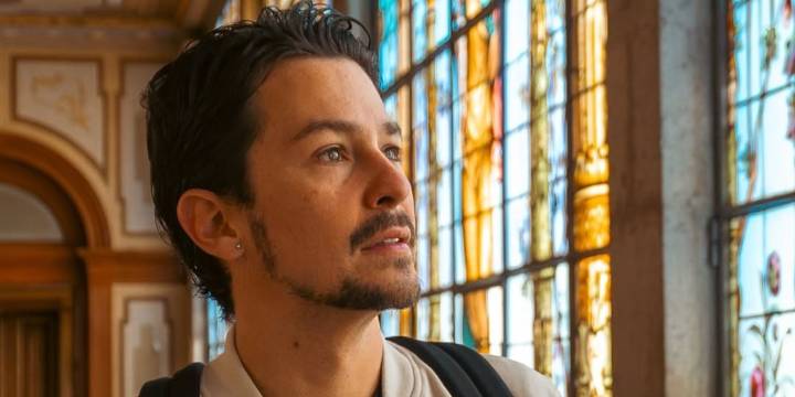 Sebastián Vega revela cuál fue el peor beso de su carrera y confiesa: “Los besos de actuación son muy malucos”