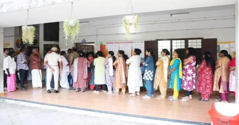 Voting begins in seven districts in kerala