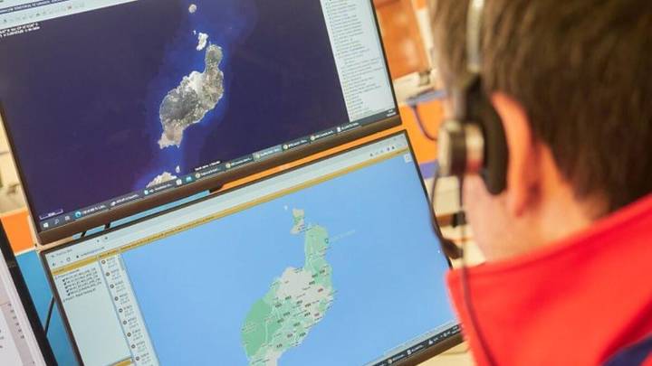 Una mujer herida moderada tras colisionar un coche y un patinete en Yaiza