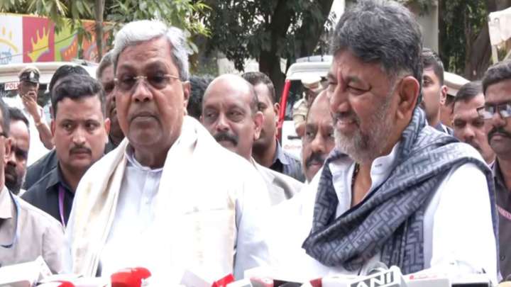 ‘Leadership’ tussle continues in Karnataka Congress, Siddaramiah and DK Shivkumar continue pitch for top post
