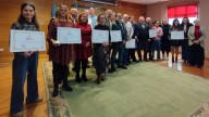 Medallas de oro y plata por una vida de trabajo en el Ayuntamiento: Langreo distingue a quince empleados municipales por su dilatada trayectoria