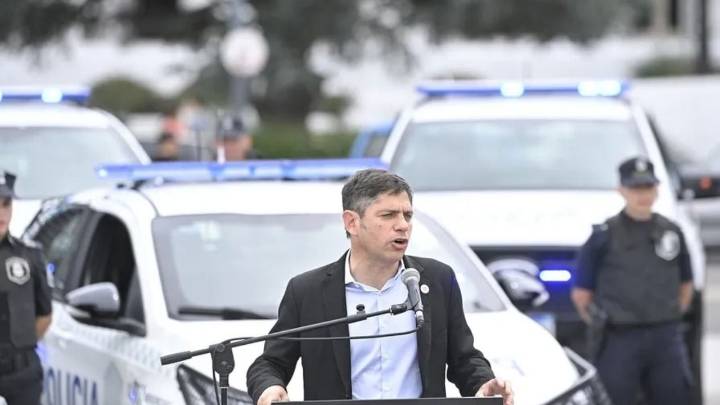 Kicillof cruzó a Caputo y pidió que apruebe el financiamiento: "Rapidito, Toto"