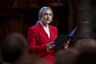 Kate Winslet arremete contra la “aterradora” moda de la cirugía y los medicamentos para adelgazar
