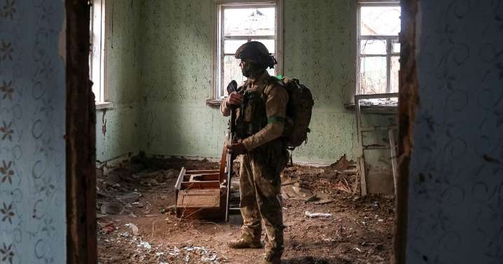 U.S. offers 'free economic zone' in east if Ukraine cedes Donbas, Zelenskyy says