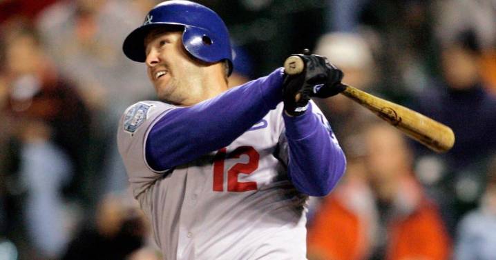 Jeff Kent elected to baseball Hall of Fame, which again keeps doors shut for Bonds and Clemens