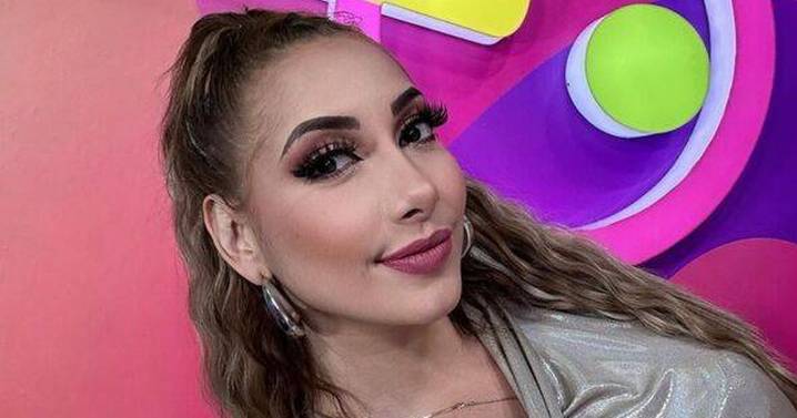 TV presenter dies just months after heartbreaking cancer update