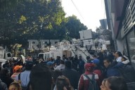 Vandalizan trabajadores de limpia oficinas de CDMX