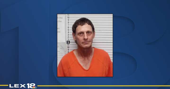 Albany man arrested after allegedly stabbing woman in the hand, sheriff says