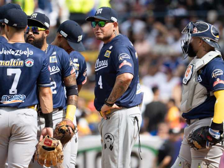 Magallanes empata récord de veces dejados en el terreno