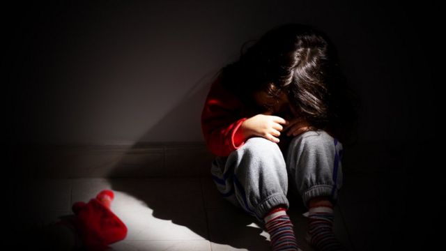 En Maní joven habría mostrado sus genitales a una niña de 3 años y la habría manoseado
